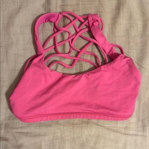 Lululemon Free to be Bra